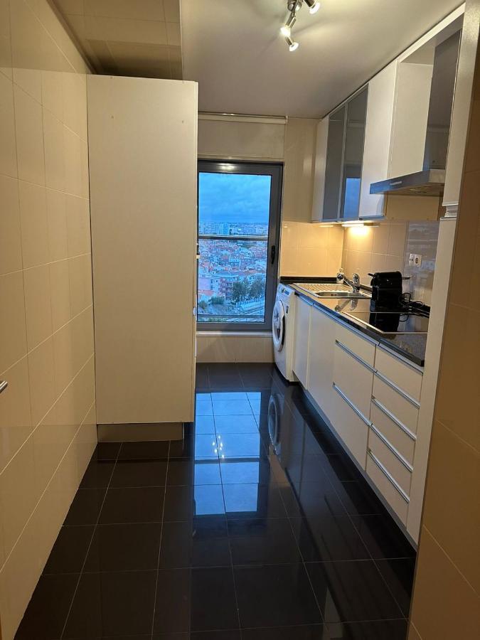 Amazing Apartment In ลิสบอน ภายนอก รูปภาพ